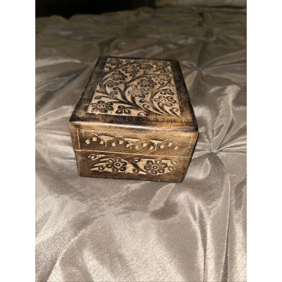 Floral Carved Handcrafted Wooden Box 4x6" Cards Coins Herbs Trinket Jewelry Gift - Picture 3 of 5